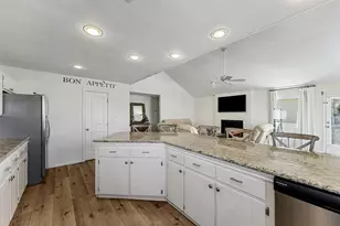 22202 Frio Dr, Galveston, TX 77554 - Photo 11