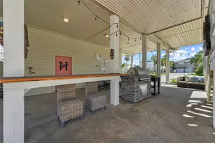 22202 Frio Dr, Galveston, TX 77554 - Photo 21