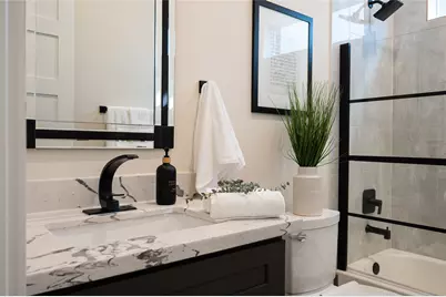 911 Thompson Street, Houston, TX 77007 - Photo 25