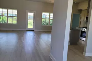 4210 Leslie's Way, Dickinson, TX 77539 - Photo 5