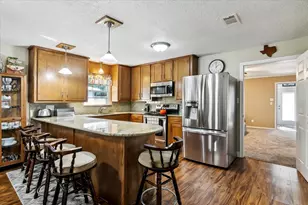 313 Roy Rd, Wallisville, TX 77597 - Photo 5