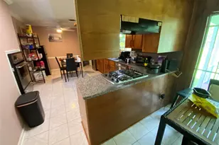 1025 Henderson Ave, Orange, TX 77630 - Photo 5