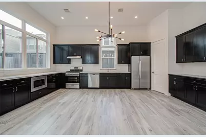 8930 Spring Knoll Forest Drive, Houston, TX 77080 - Photo 13