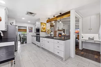 305 N Harvey Street, Caldwell, TX 77836 - Photo 11