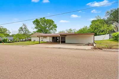 305 N Harvey Street, Caldwell, TX 77836 - Photo 19
