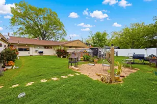 305 N Harvey St, Caldwell, TX 77836 - Photo 23
