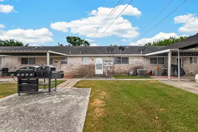 2302 Buchanan Drive, Baytown, TX 77520 - Photo 31