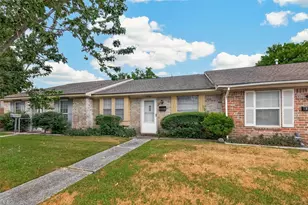 2302 Buchanan Dr, Baytown, TX 77520 - Photo 7