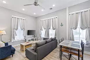 811 10th St, Galveston, TX 77550 - Photo 21