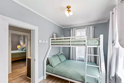 811 10th Street, Galveston, TX 77550 - Photo 11