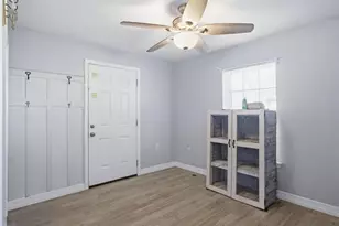 265 E Darby St, Bridge City, TX 77611 - Photo 21