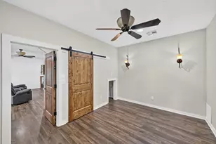 15406 Hunter's Bend Dr, Tomball, TX 77377 - Photo 37