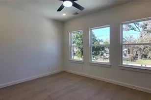 1033 North Ln, Houston, TX 77088 - Photo 21