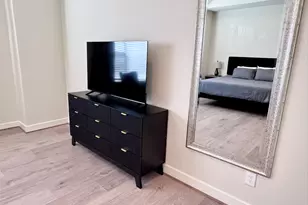 131 Eastwood Street St, Houston, TX 77011 - Photo 27