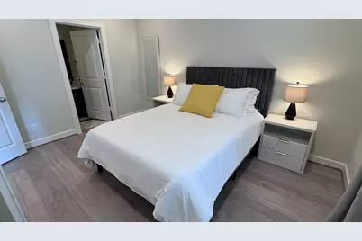 131 Eastwood Street Street, Houston, TX 77011 - Photo 31