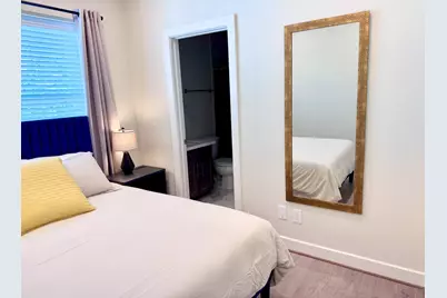 131 Eastwood Street Street, Houston, TX 77011 - Photo 35