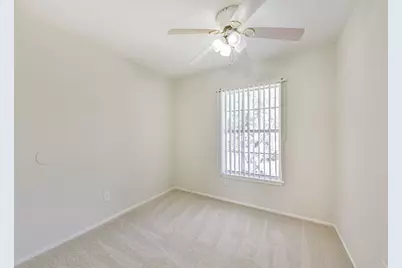 406 McConn Court, Houston, TX 77598 - Photo 15