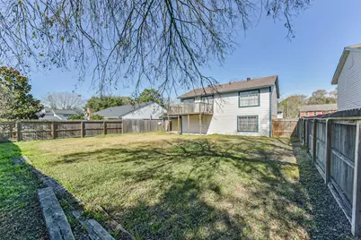 406 McConn Court, Houston, TX 77598 - Photo 35