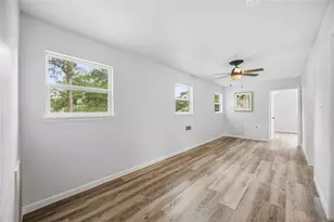 203 Wedgewood Ct, Oak Ridge North, TX 77386 - Photo 23