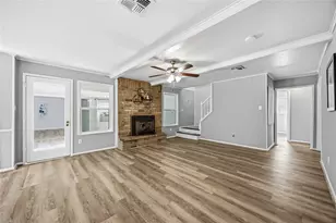 203 Wedgewood Ct, Oak Ridge North, TX 77386 - Photo 5