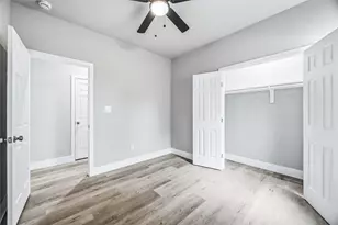 8512 Farqueson St, Houston, TX 77029 - Photo 15