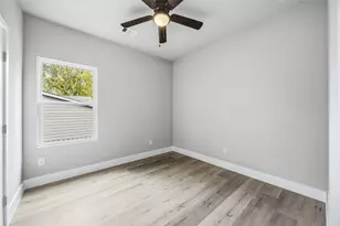 8512 Farqueson St, Houston, TX 77029 - Photo 19