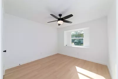 15326 E Hampton Circle, Houston, TX 77071 - Photo 15