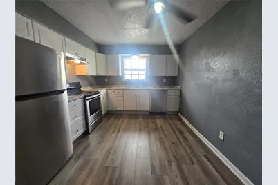 2311 71st Street #207, Galveston, TX 77551 - Photo 5