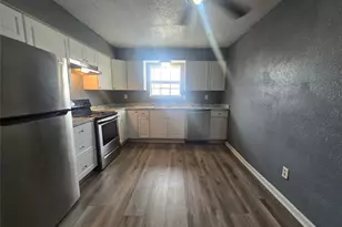 2311 71st St, Galveston, TX 77551 - Photo 5