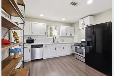 2217 Creston Drive, Houston, TX 77026 - Photo 19