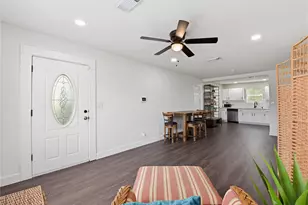 2217 Creston Dr, Houston, TX 77026 - Photo 7