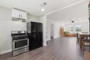 2217 Creston Dr, Houston, TX 77026 - Photo 17