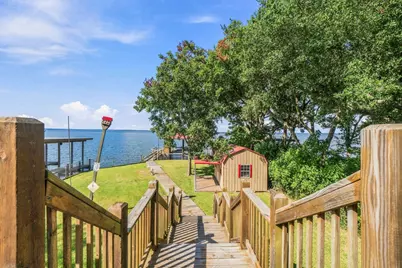298 Nugent Drive, Livingston, TX 77351 - Photo 5