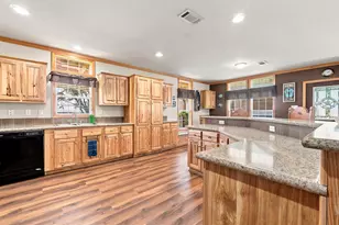 298 Nugent Dr, Livingston, TX 77351 - Photo 11