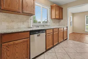 3119 Kathleen Dr, Mont Belvieu, TX 77523 - Photo 9