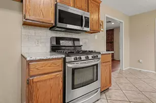 3119 Kathleen Dr, Mont Belvieu, TX 77523 - Photo 9