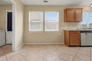 3119 Kathleen Dr, Mont Belvieu, TX 77523 - Photo 11