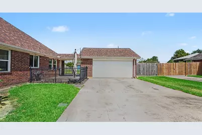 3119 Kathleen Drive, Mont Belvieu, TX 77523 - Photo 31