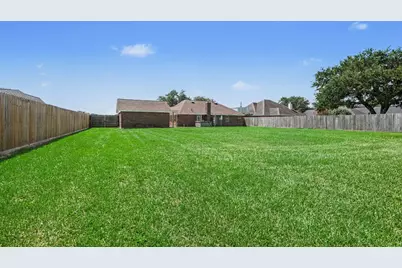 3119 Kathleen Drive, Mont Belvieu, TX 77523 - Photo 29