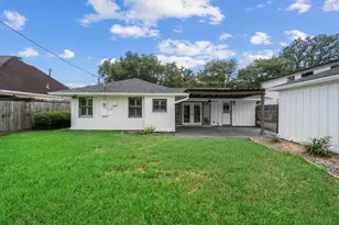1328 Bingle Rd, Houston, TX 77055 - Photo 45