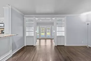 1328 Bingle Rd, Houston, TX 77055 - Photo 21