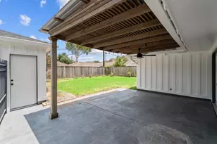 1328 Bingle Rd, Houston, TX 77055 - Photo 39