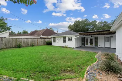 1328 Bingle Road, Houston, TX 77055 - Photo 41