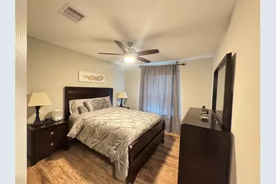 689 Forest Bend Lane, La Marque, TX 77568 - Photo 17