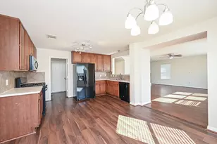 9403 Coatsworth Dr, Sugar Land, TX 77498 - Photo 11