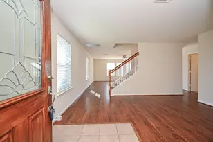 9403 Coatsworth Dr, Sugar Land, TX 77498 - Photo 5