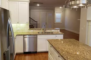 916 Lawrence St, Houston, TX 77008 - Photo 7