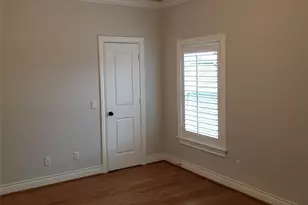 916 Lawrence St, Houston, TX 77008 - Photo 13