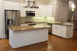 916 Lawrence St, Houston, TX 77008 - Photo 17