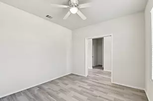 693 Forest Bend Ln, La Marque, TX 77568 - Photo 11